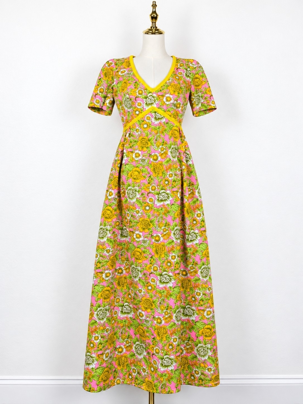 Vintage 1970s Pink Floral Maxi Dress Psychedelic Flower Power Hippie Boho S Mod